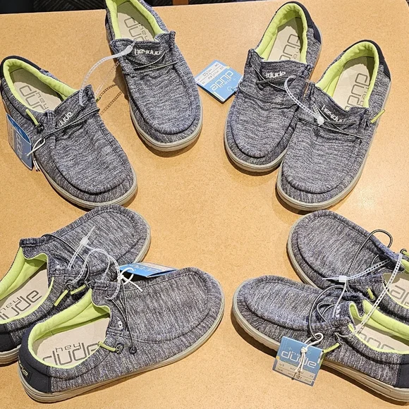 NEW Hey Dude LOVERS I HAVE kids YOUTH SIZES ALL Styles FOR SALE SHARE THIS POST - Picture 1 of 1